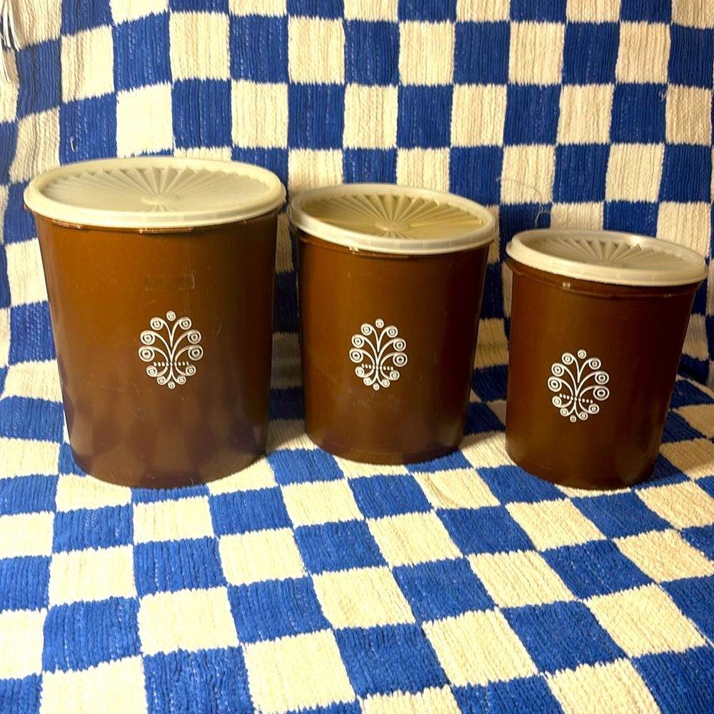 Vintage Tupperware canisters